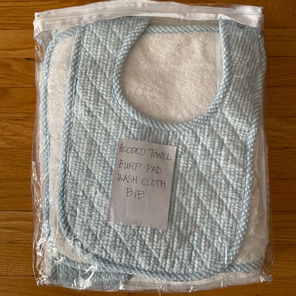 Brand New Baby 4 piece gift set. Never used. - Picture 2 of 2